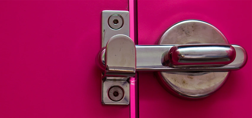 Childproof Gate Lock in Orange, California